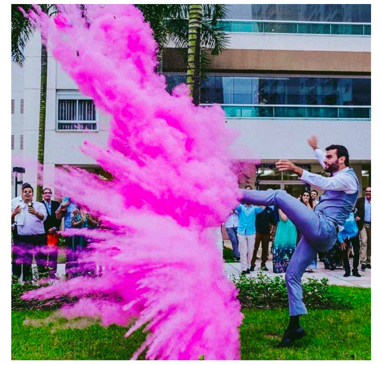 1 Set Gender Reveal Soccer Ball Powder Smoke, Boy or Girl Large Bag of Blue and Pink Powder, for Baby Gender Reveal Party Decoration Outdoor Game Props